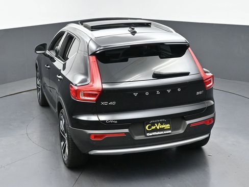 Used 2024 Volvo XC40 B5 Ultimate w/ Protection Package Premier image 42
