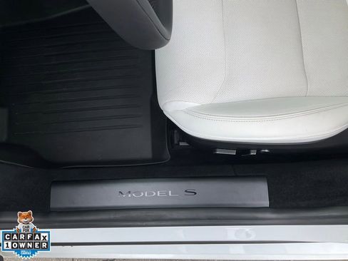 Used 2022 Tesla Model S AWD/4WD image 16