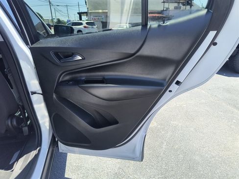 Used 2020 Chevrolet Equinox LT FWD image 29