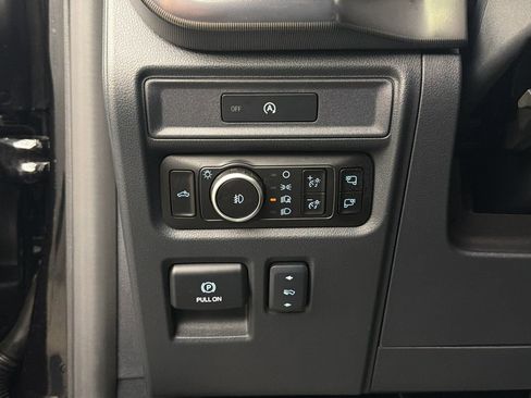 Used 2025 Ford F150 Lariat image 21