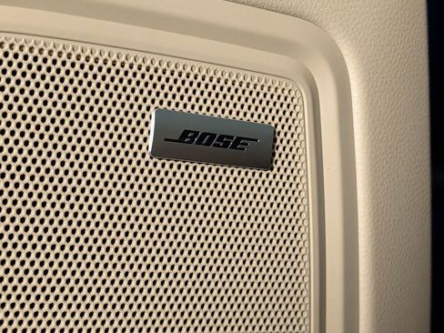 New 2026 Porsche Macan image 28