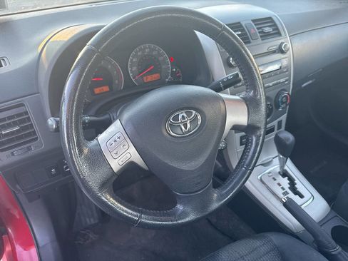 Used 2010 Toyota Corolla S image 18