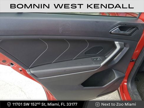 Used 2023 Volkswagen Tiguan SE image 19