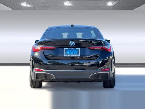 Certified 2023 BMW i4 eDrive35 RWD image 9