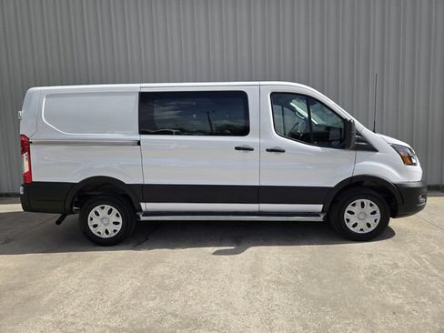 Certified 2025 Ford Transit 250 Low Roof w/ Exterior Upgrade Package RWD image 5