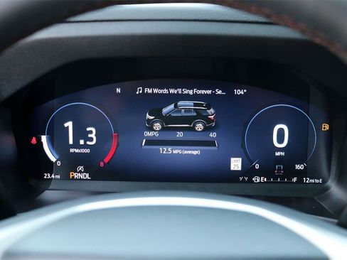 New 2025 Ford Explorer Active image 10