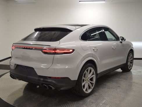 Certified 2021 Porsche Cayenne Coupe image 7