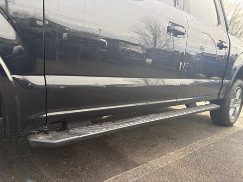 Used 2018 Ford F150 XLT w/ Equipment Group 302A Luxury image 15