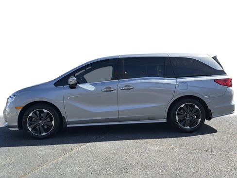 Certified 2024 Honda Odyssey Elite image 29