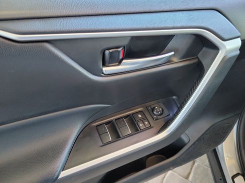 Used 2024 Toyota RAV4 XLE w/ Convenience Package image 11