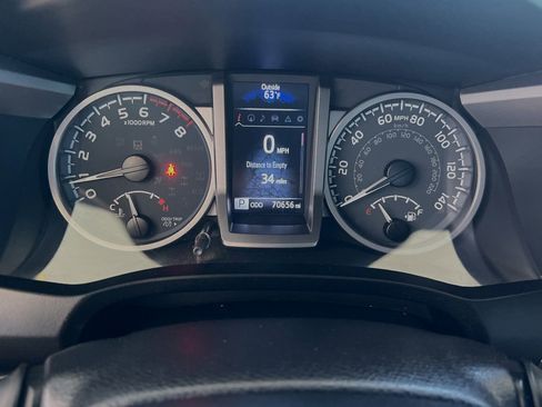 Used 2020 Toyota Tacoma SR5 AWD/4WD image 20