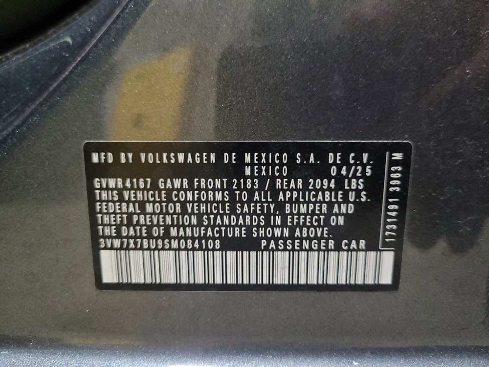 Used 2025 Volkswagen Jetta SE FWD image 33