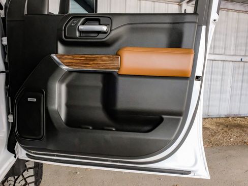 Used 2021 Chevrolet Silverado 2500 High Country w/ Z71 Off-Road Package image 48