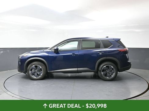 Used 2025 Nissan Rogue SV FWD image 11