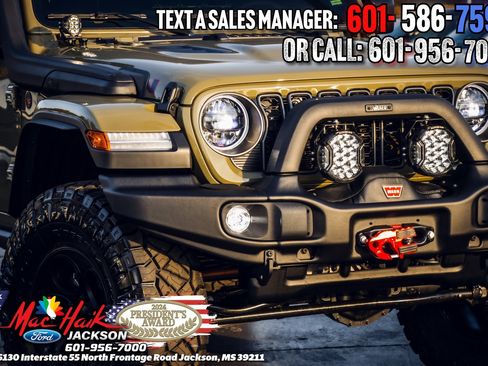 Used 2025 Jeep Wrangler Unlimited Rubicon w/ XTREMEE 35" Tire Package image 3