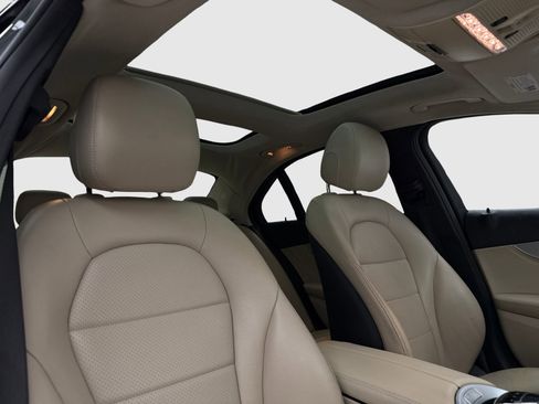 Used 2016 Mercedes-Benz C 300 4MATIC Sedan image 38