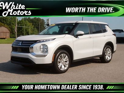 Used 2025 Mitsubishi Outlander ES