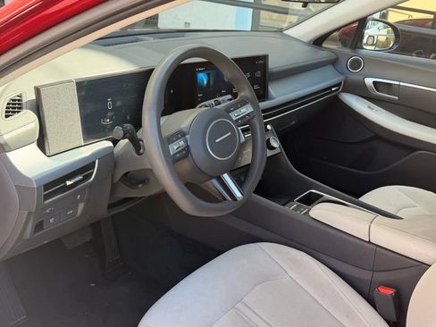 Used 2024 Hyundai Sonata SEL FWD image 5