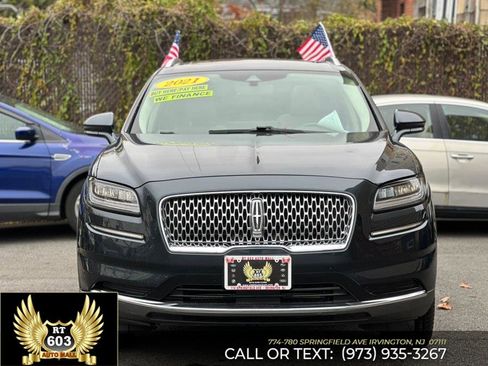 Used 2021 Lincoln Nautilus Reserve image 2