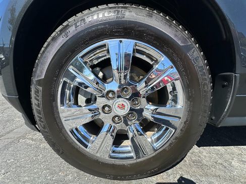 Used 2015 Cadillac SRX Luxury w/ Driver Awareness Package AWD/4WD image 9