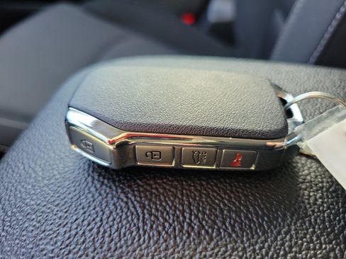 Used 2023 Kia Forte LXS w/ LXS Technology Package FWD image 32