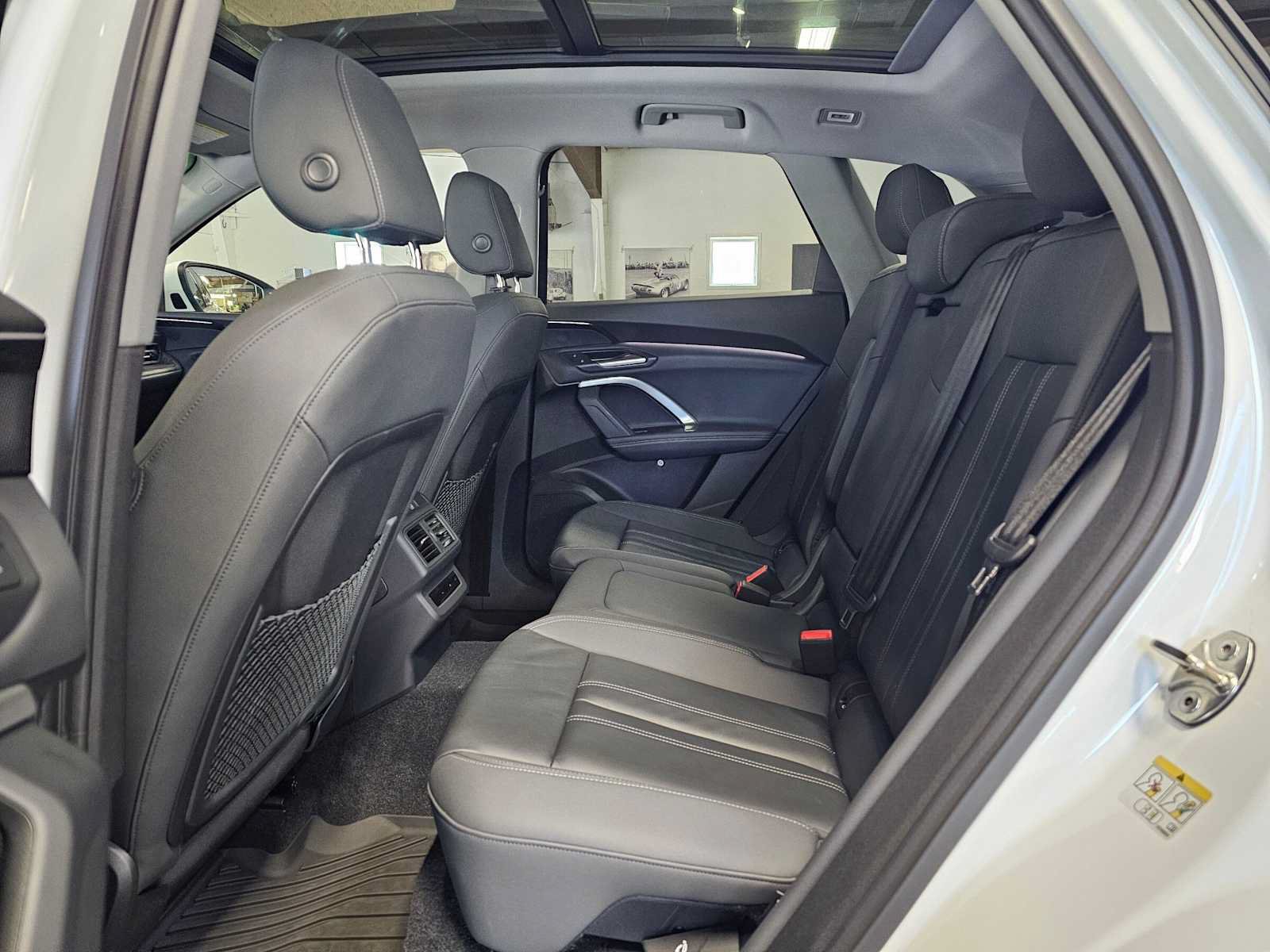 Used 2025 Audi Q5 Premium w/ Convenience Package AWD/4WD image 18