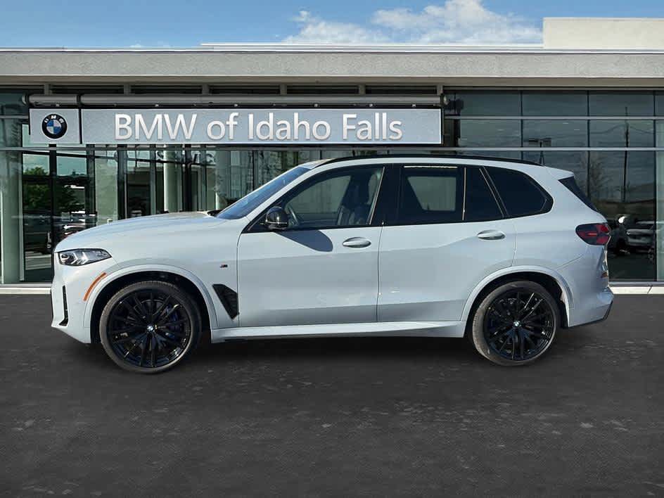 Used 2025 BMW X5 M60i AWD/4WD image 4