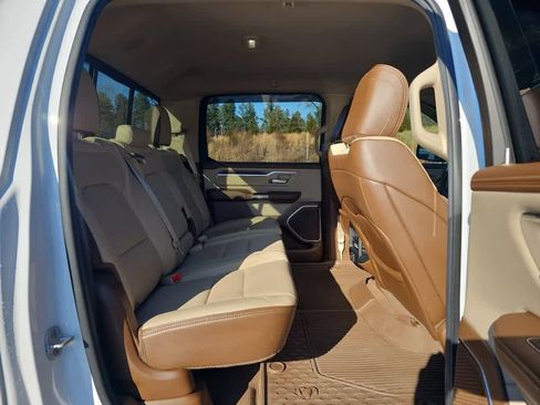 Used 2020 RAM 1500 Laramie image 25