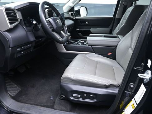 Used 2022 Toyota Tundra Limited image 17