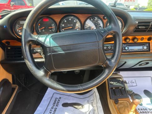 Used 1990 Porsche 911 Carrera RWD image 21