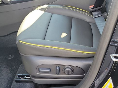 New 2026 Chevrolet TrailBlazer ACTIV w/ Convenience Package FWD image 12