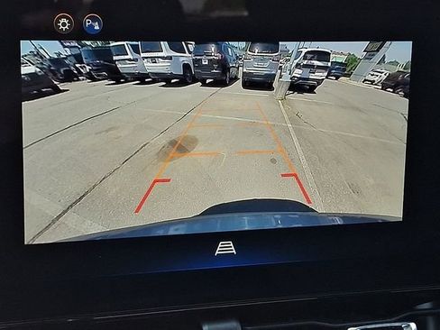 Used 2025 Chevrolet Equinox LT FWD image 18
