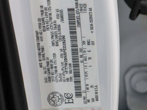 Used 2023 Ford F250 XLT w/ FX4 Off-Road Package image 32