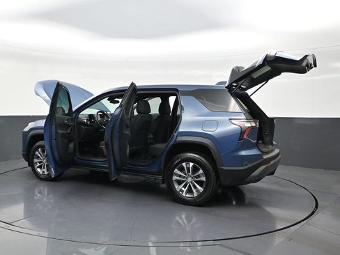 Used 2026 Chevrolet Equinox LT FWD image 31