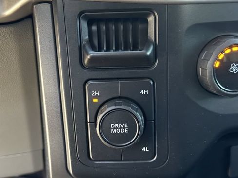 Used 2022 Ford F150 XLT AWD/4WD image 18