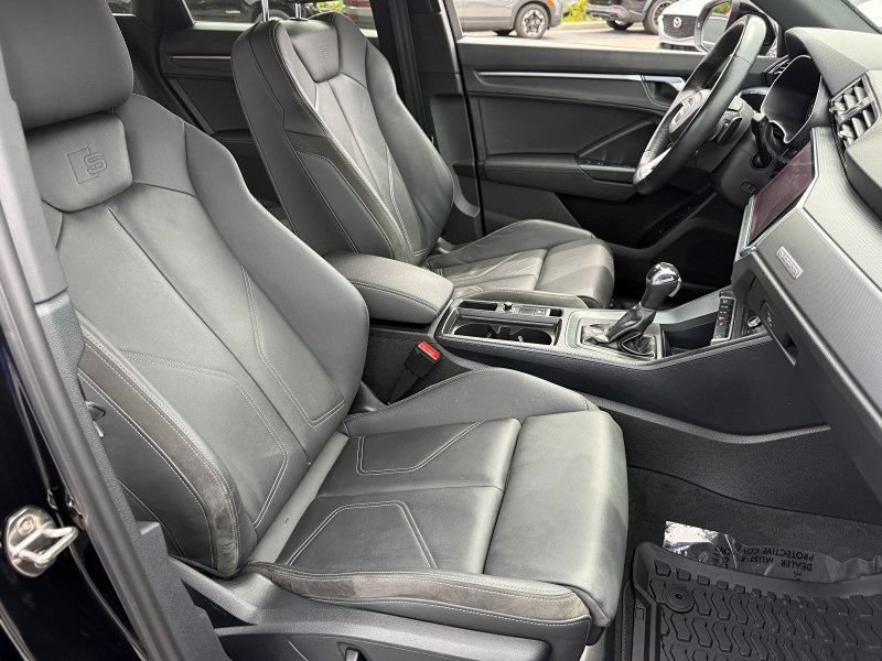 Used 2022 Audi Q3 2.0T Premium Plus w/ Premium Plus Package AWD/4WD image 16