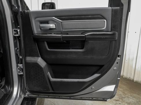 Used 2023 RAM 2500 Big Horn w/ Level 1 Equipment Group AWD/4WD image 44