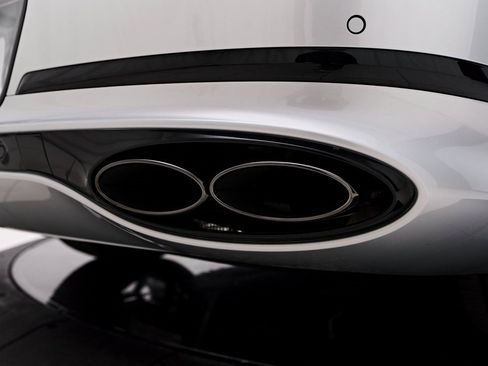 Used 2024 Bentley Continental GT image 29