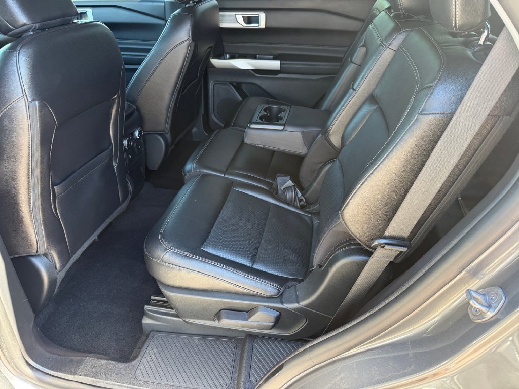 Used 2022 Ford Explorer Limited AWD/4WD image 11