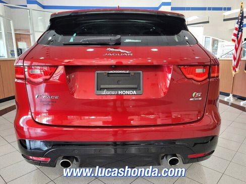 Used 2018 Jaguar F-PACE S image 5