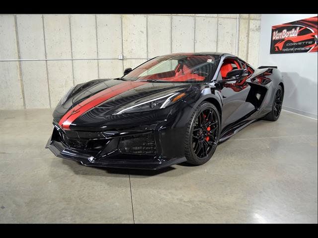 Used 2023 Chevrolet Corvette Z06 w/ Battery Protection Package RWD image 4