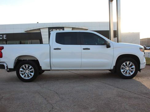 Used 2022 Chevrolet Silverado 1500 Custom RWD image 12
