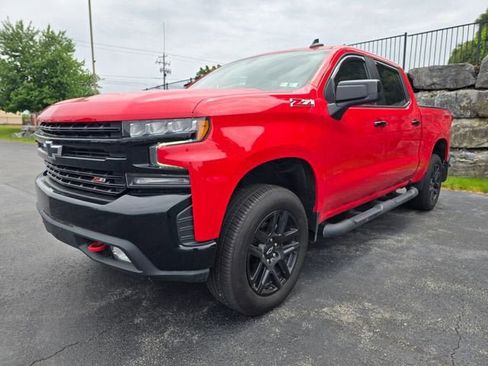 Used 2022 Chevrolet Silverado 1500 LT Trail Boss w/ Bed Protection Package AWD/4WD image 7