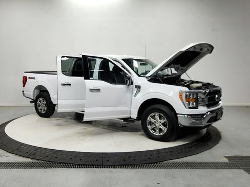 Used 2022 Ford F150 XLT w/ Equipment Group 302A High AWD/4WD image 10