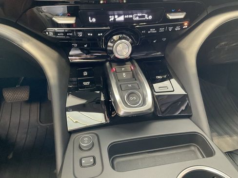 Certified 2025 Acura MDX w/ Technology Package image 19