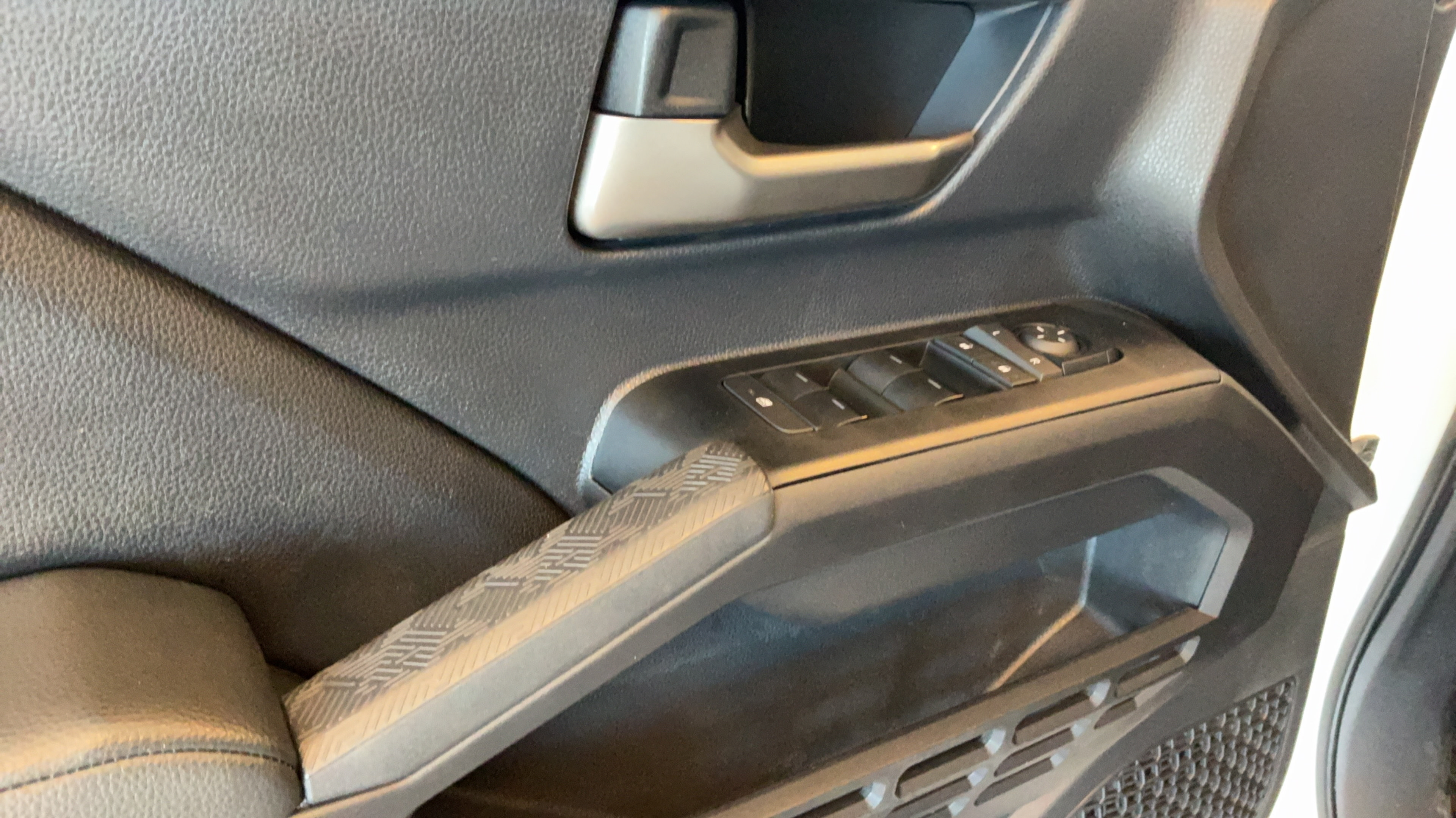 Certified 2025 Toyota Tacoma TRD Sport AWD/4WD image 21