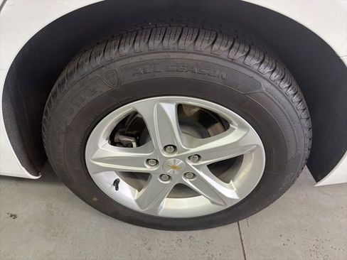 Used 2024 Chevrolet Malibu LT FWD image 26