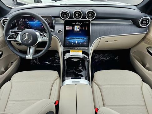 New 2026 Mercedes-Benz GLC 300 4MATIC image 26