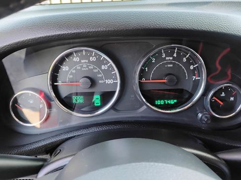 Used 2015 Jeep Wrangler Unlimited Sport w/ Connectivity Group AWD/4WD image 62