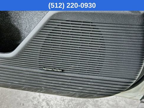 Used 2026 Subaru Outback Touring AWD/4WD image 23